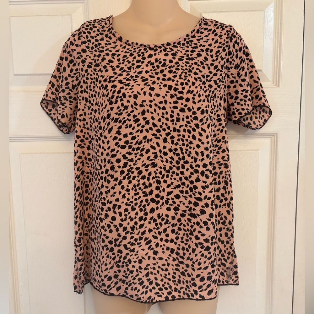 Leopard Print Women's Top size medium